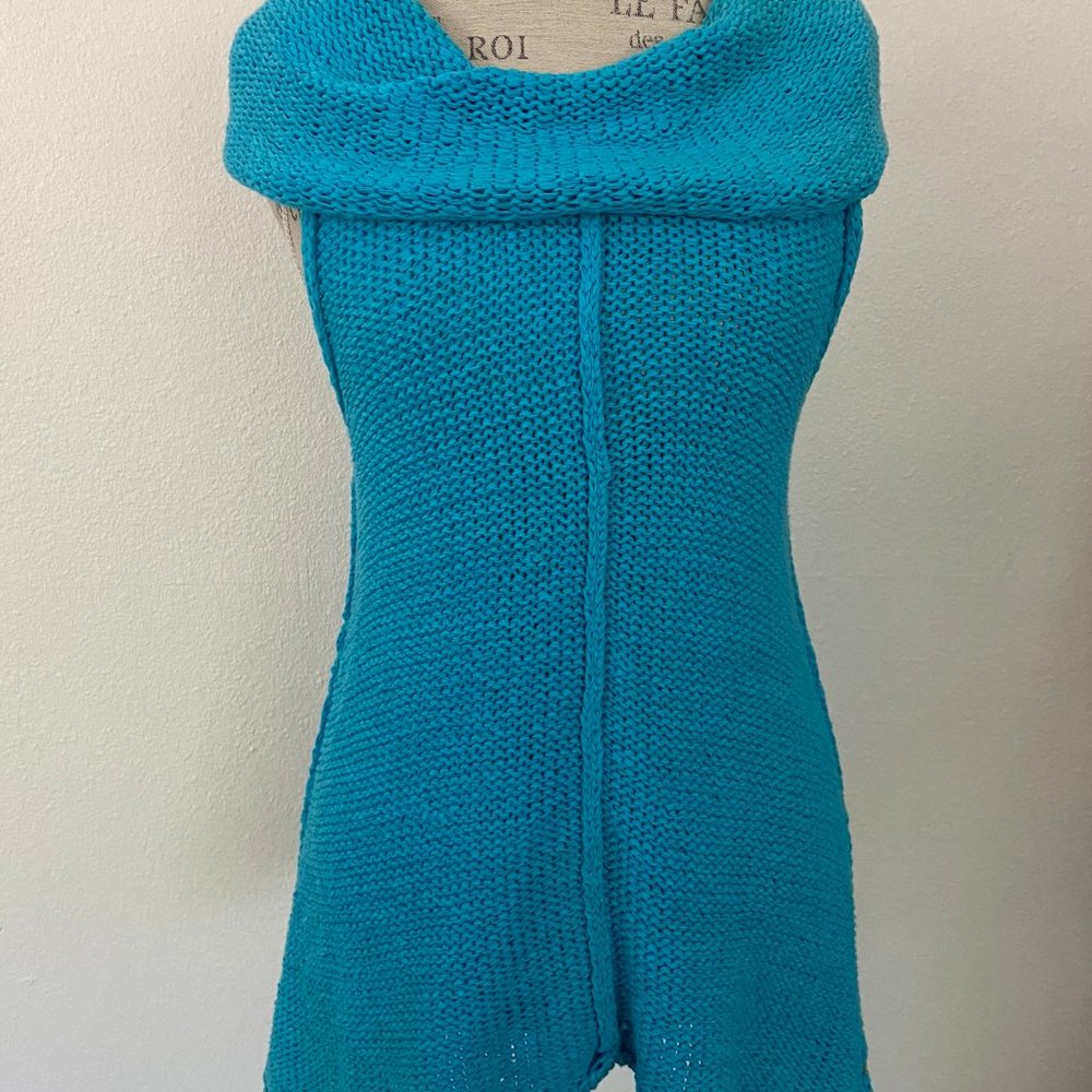 Beautiful sleeveless tunic top